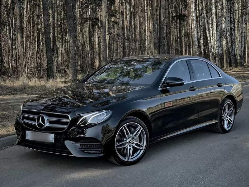 Mercedes E 213