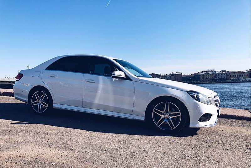 Mercedes E 213