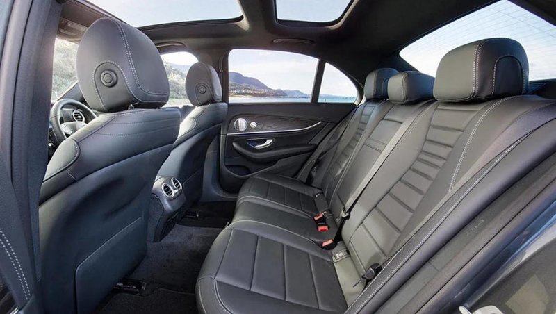 Mercedes E 213