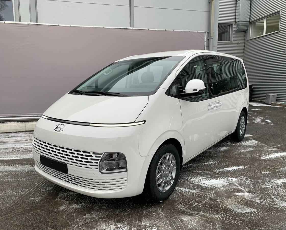 Hyundai Staria