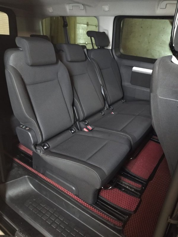 Peugeot Traveller