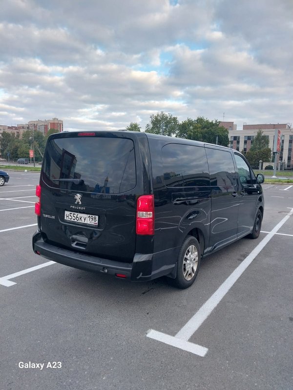 Peugeot Traveller